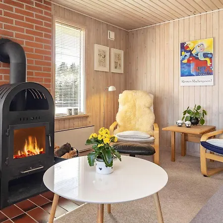 Cli Ferienhaus Hals